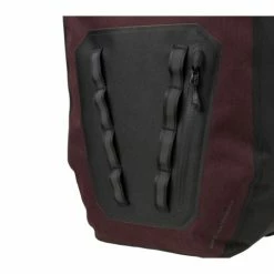 Agu Shelter Tech Rear Pannier Large Red -Cykelanhængere Salgsbutik Agu Shelter Tech Rear Pannier Large 1606149819 02