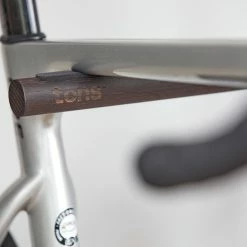 Tons Ophæng Til Cykel Røget Egetræ 8 Tons Ophæng Til Cykel Røget Egetræ -Cykelanhængere Salgsbutik Tons Ophaeng til Cykel Roeget Egetrae 1635860584 02